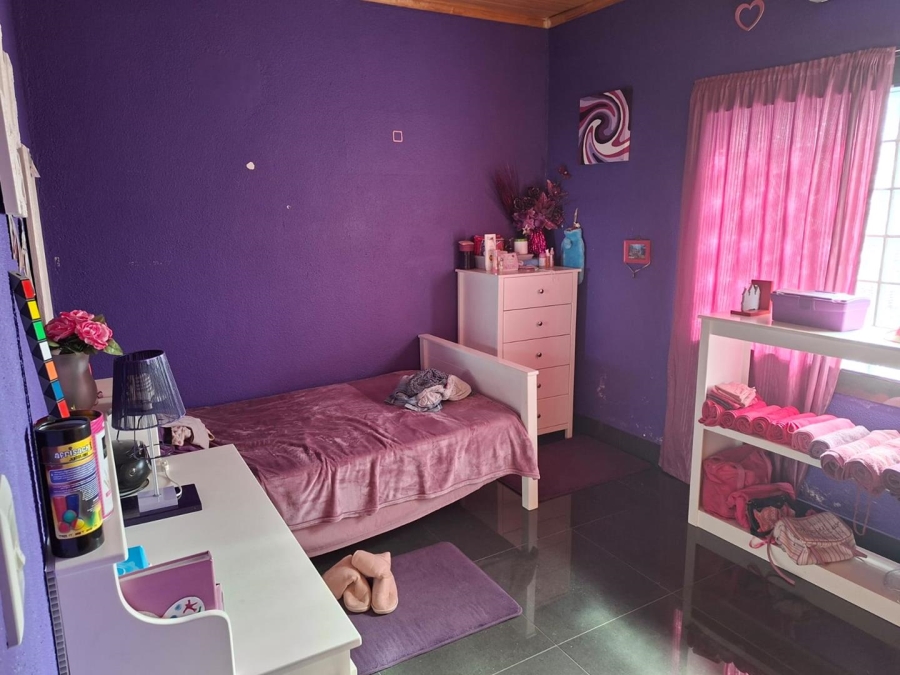 5 Bedroom Property for Sale in Protea Heights Western Cape